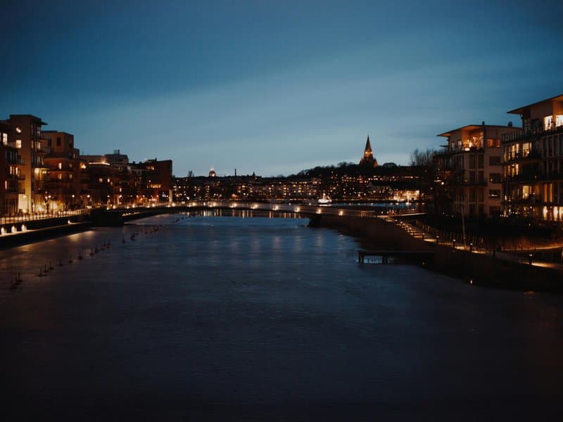 Neurofeedback Stockholm Sweden brain training therapy center Peak Brain Institute